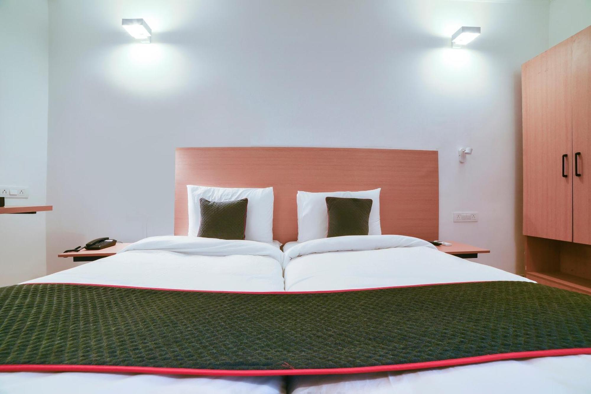 Hotel Collection O Vadapalani Chennai Zewnętrze zdjęcie